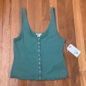 Billabong Find A Way tank top size medium,green with buttons and scalloplike hem